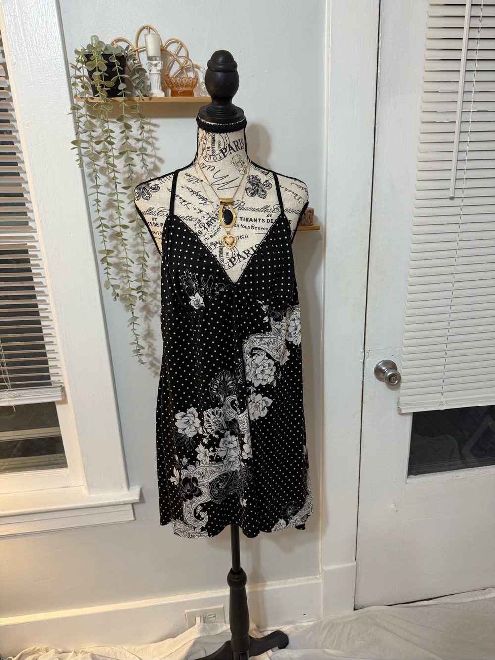 Secret Treasures y2k polka dot nightgown size XL